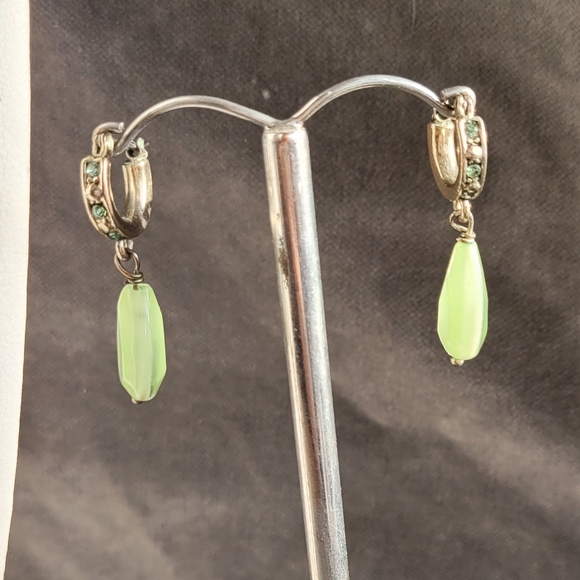 M&S Green cats eye and Rhinestone goldtone teardrop pendant and earrings set - Picture 2 of 6